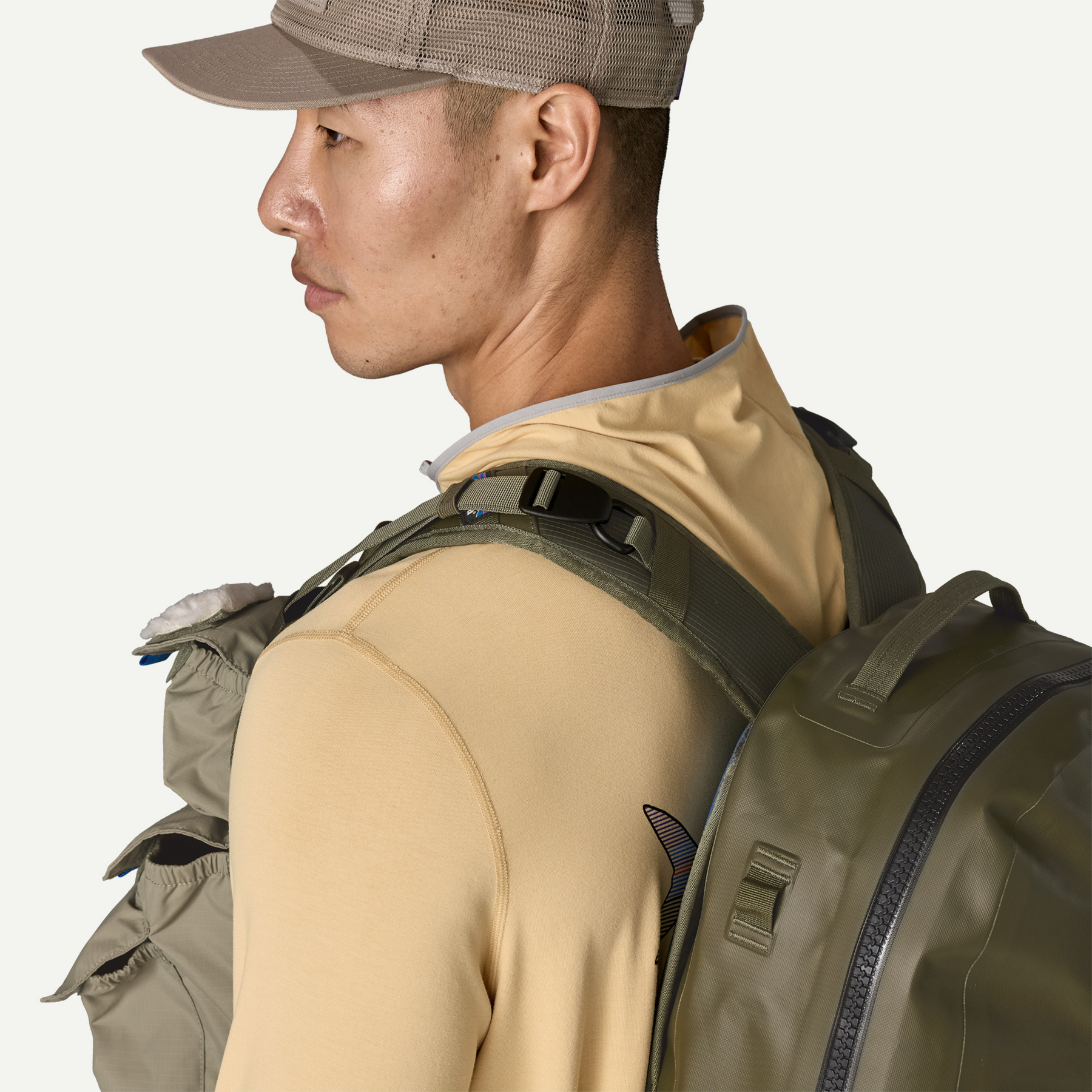 Stealth Convertible Fishing Vest - Image 6