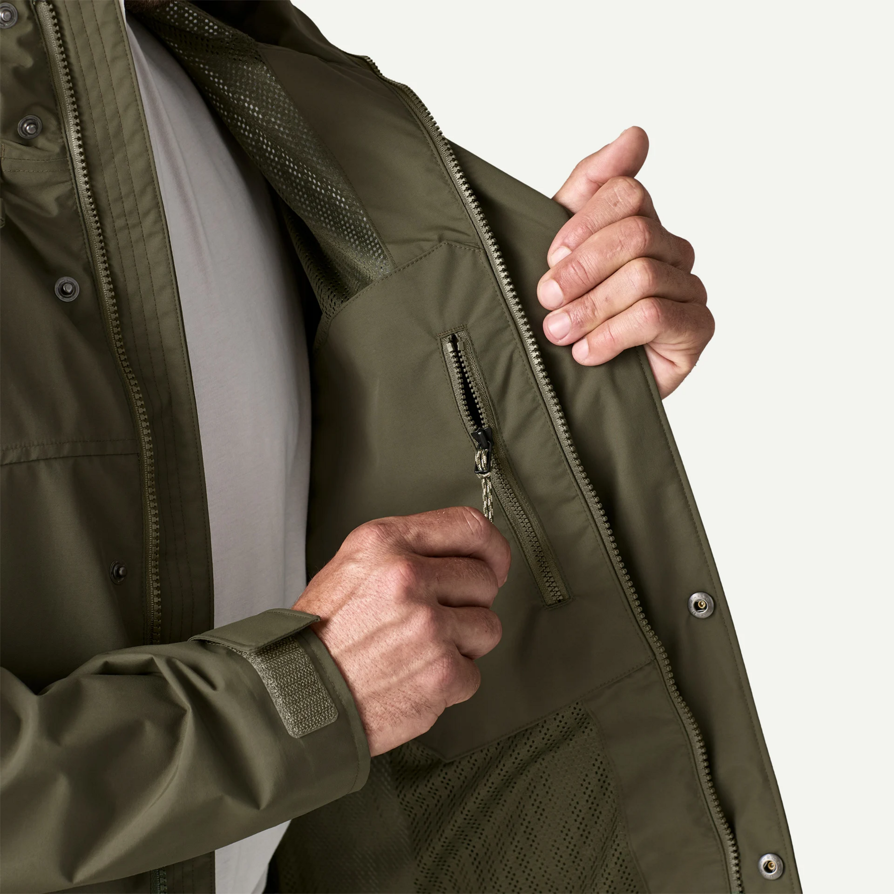 Men's Outdoor Everyday Rain Jacket - Image 7