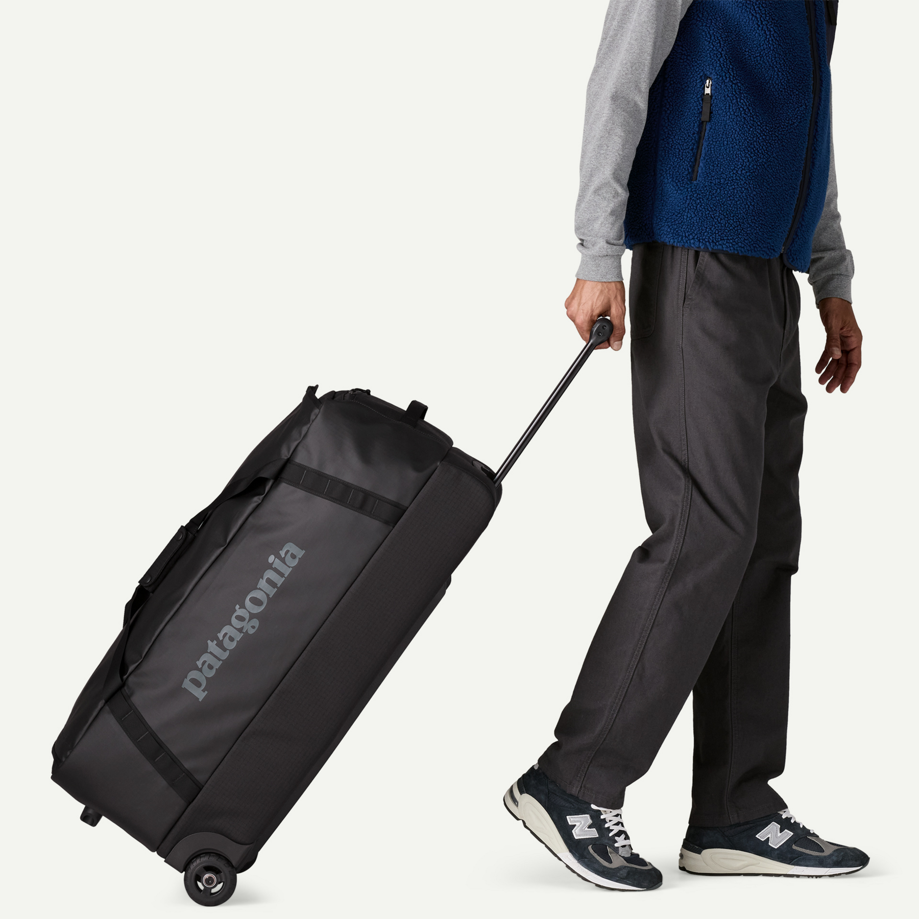 Black Hole Wheeled Duffel 100L - Image 3