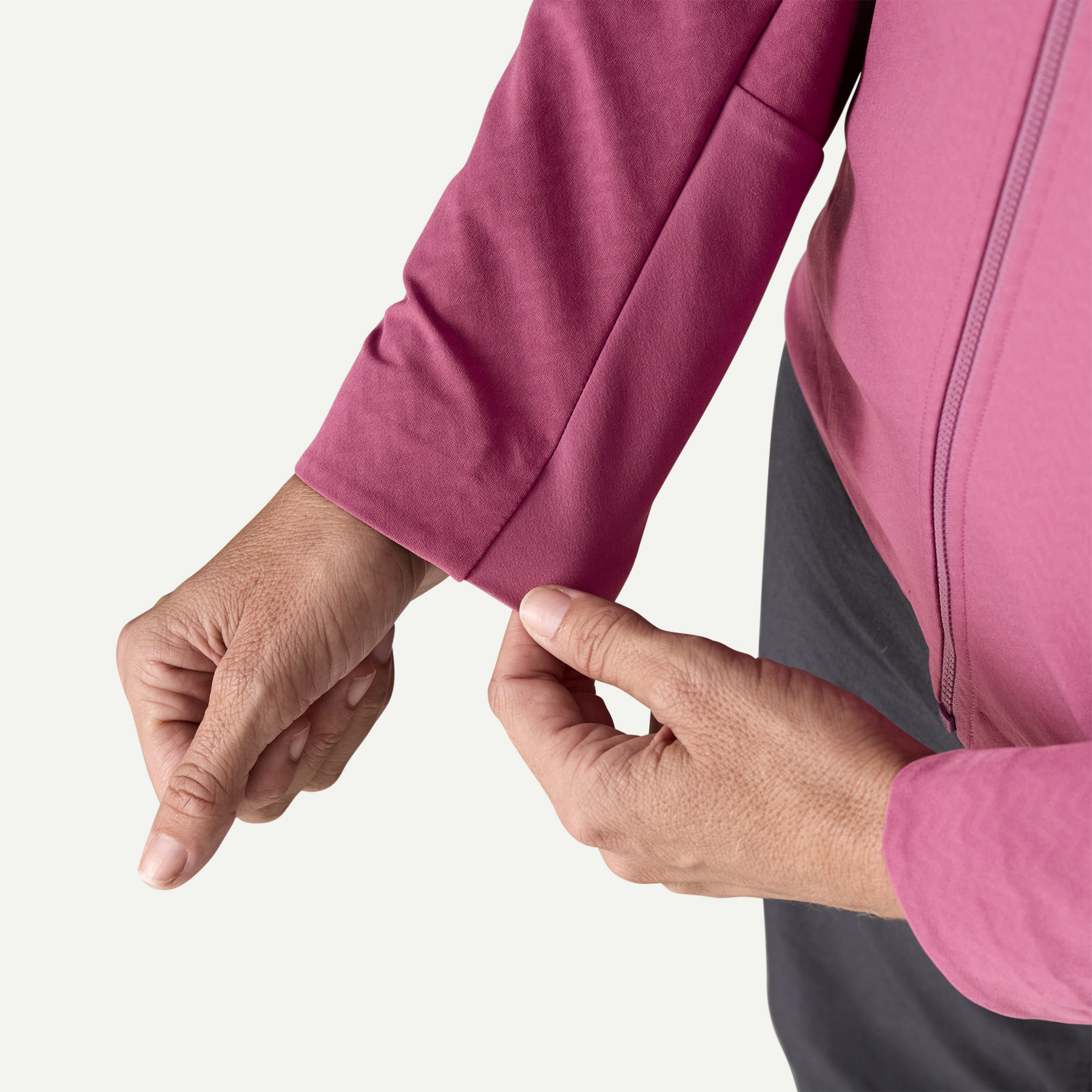 Women's R1 CrossStrata Jacket - Image 8