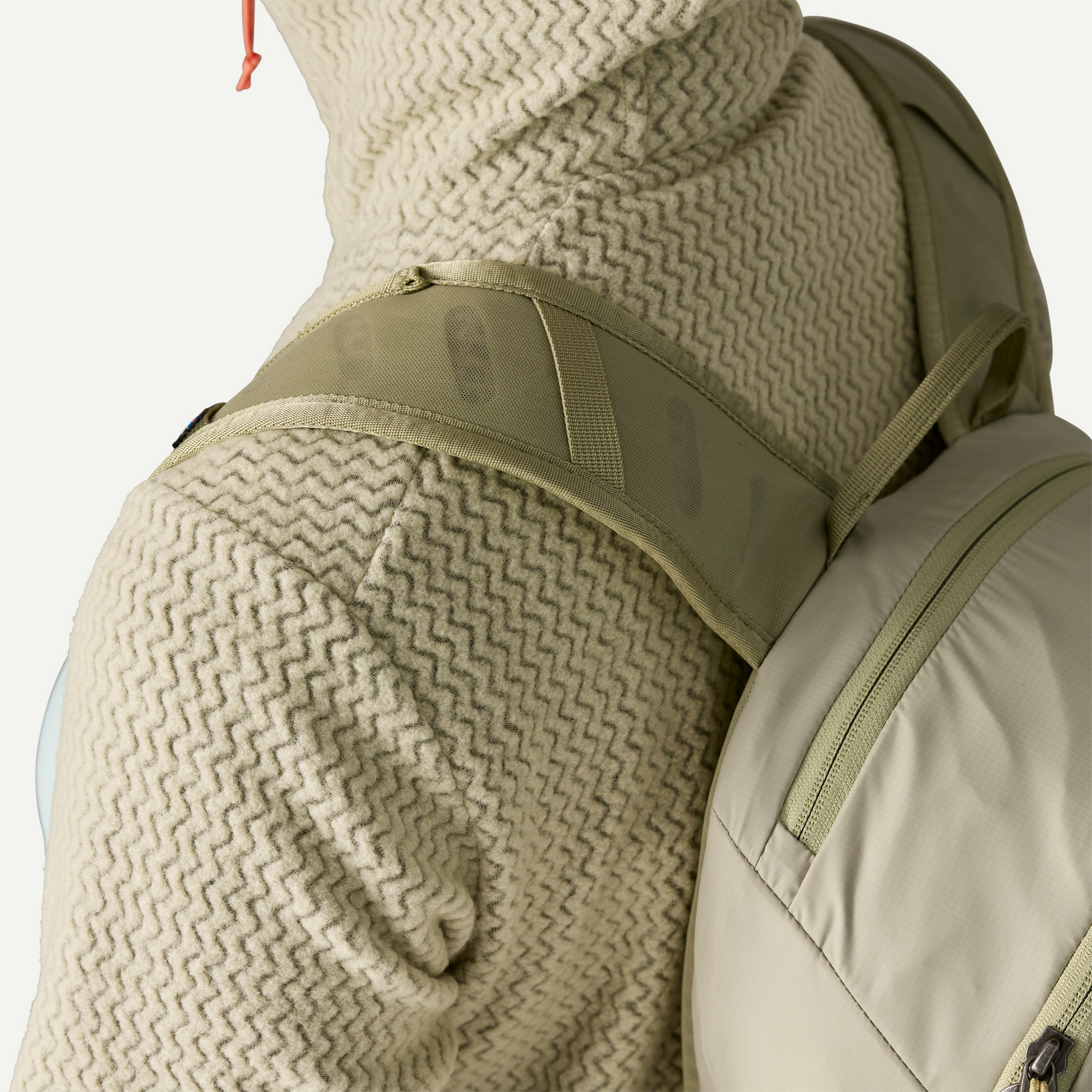 Women's R1 Air Fleece Full-Zip Hoody - Image 12