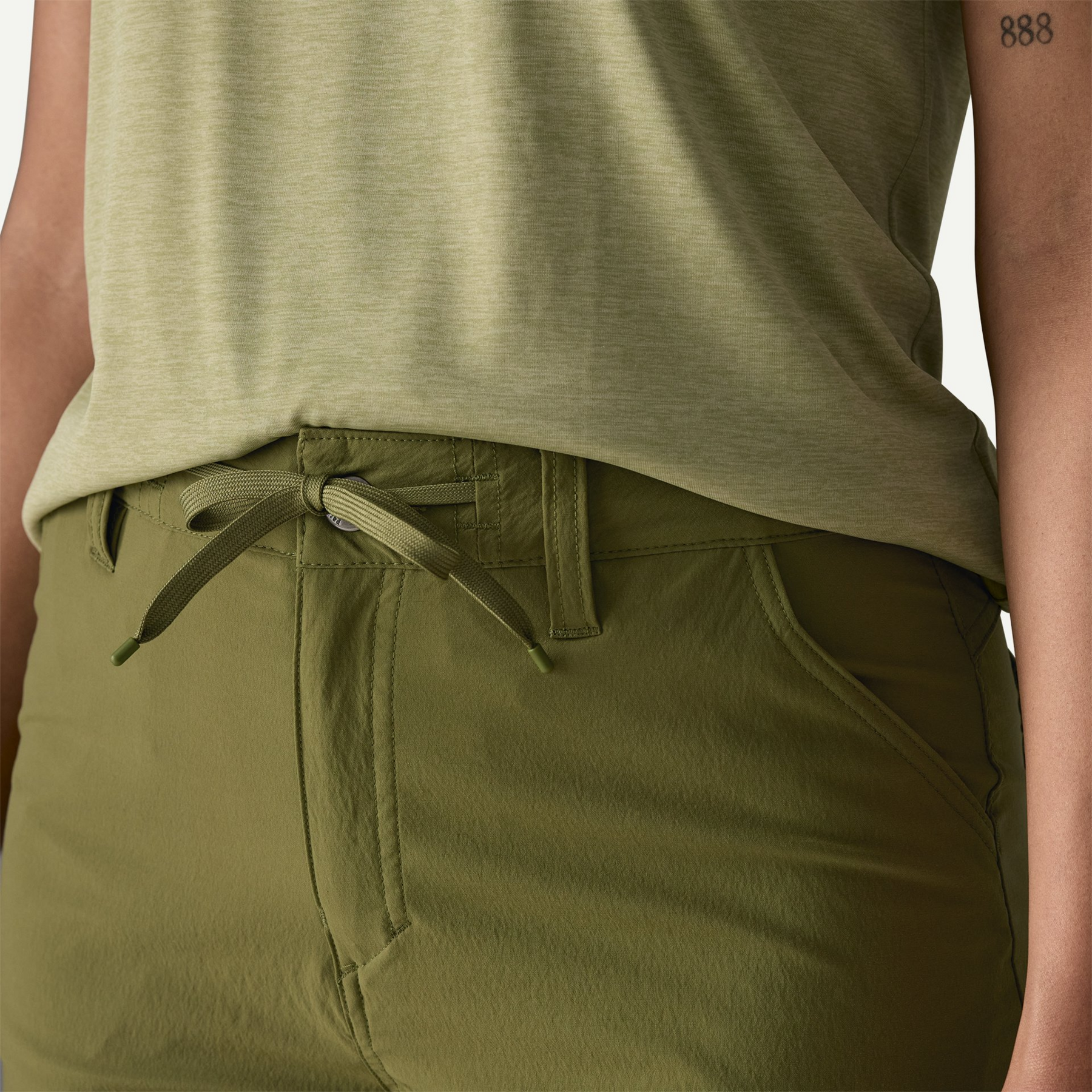Women's Quandary Shorts - 5" - Image 8