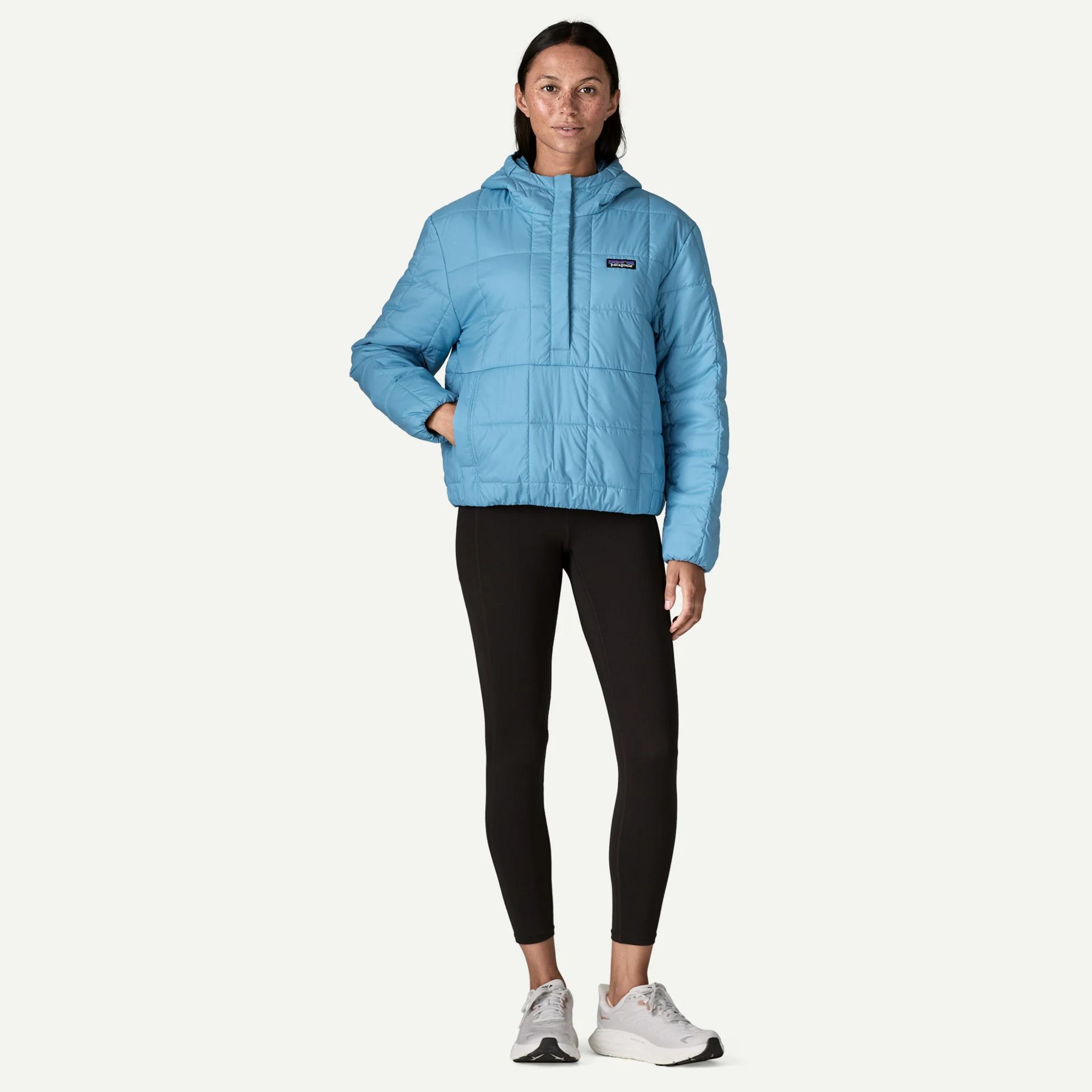 Women's Light Gust Hooded Pullover - Image 4