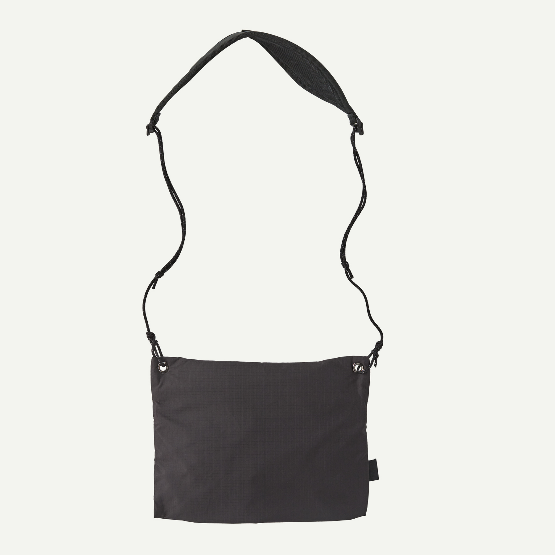 Terravia Sacoche Bag 3L - Image 3