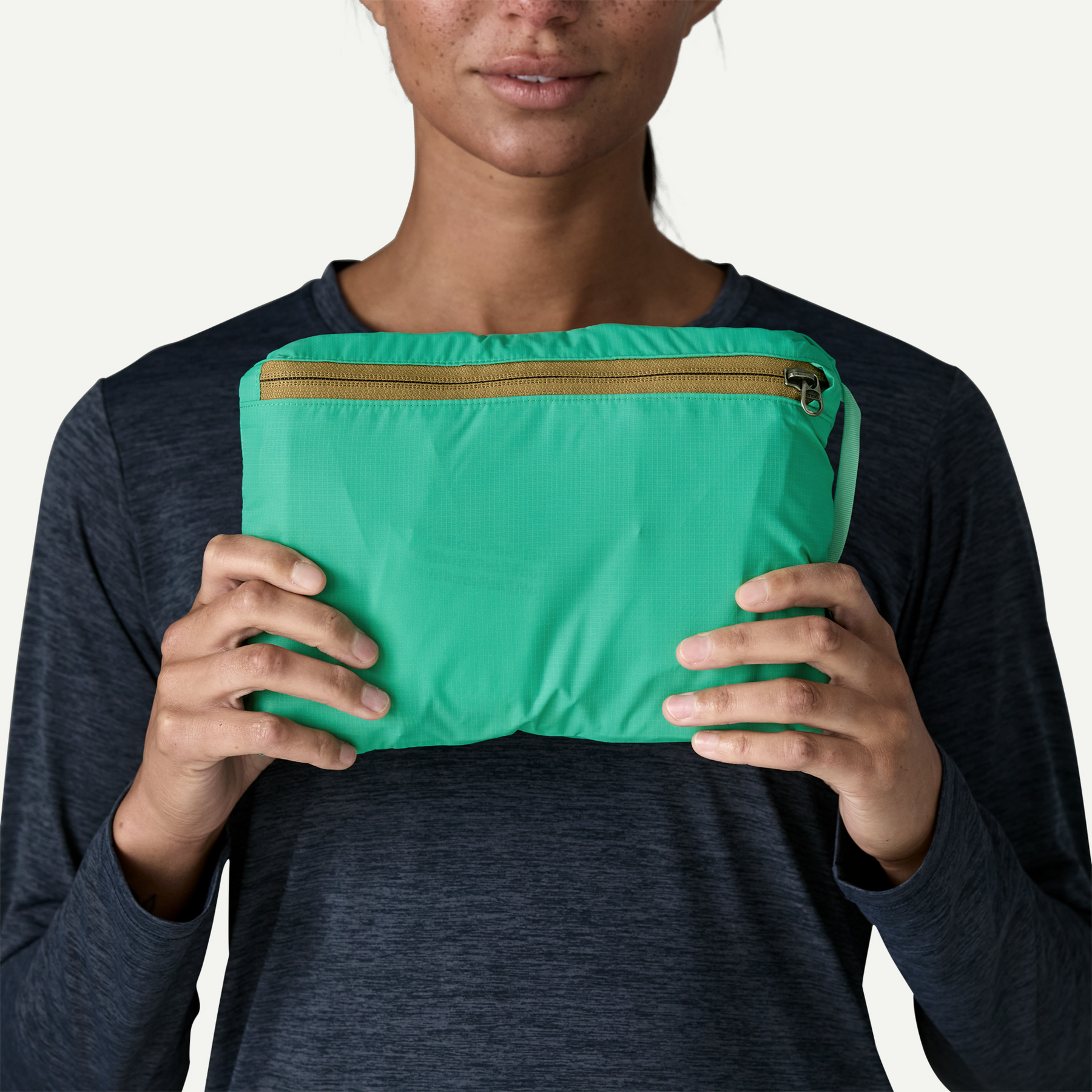 Terravia Tote Pack 24L - Image 8