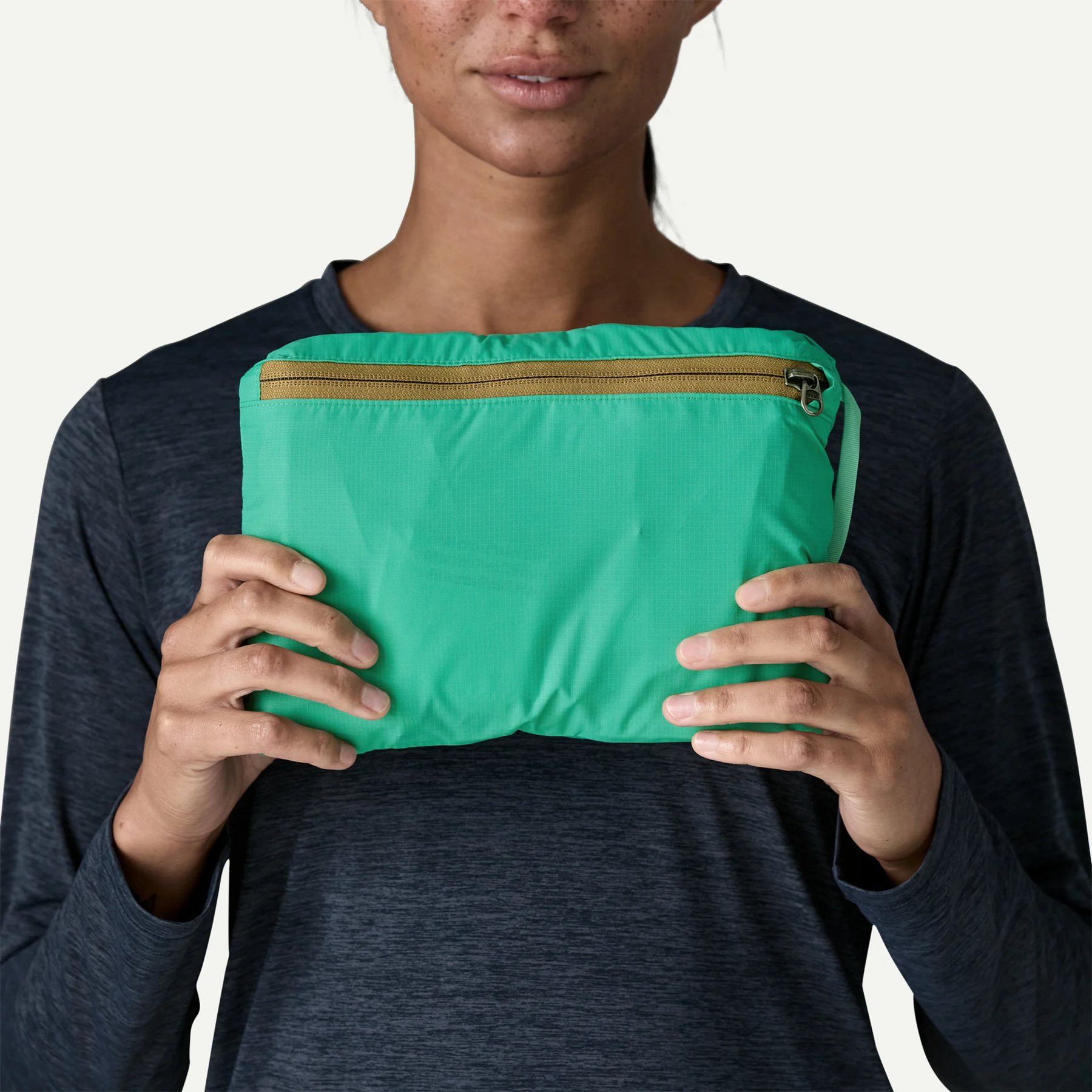 Terravia Tote Pack 24L - Image 8