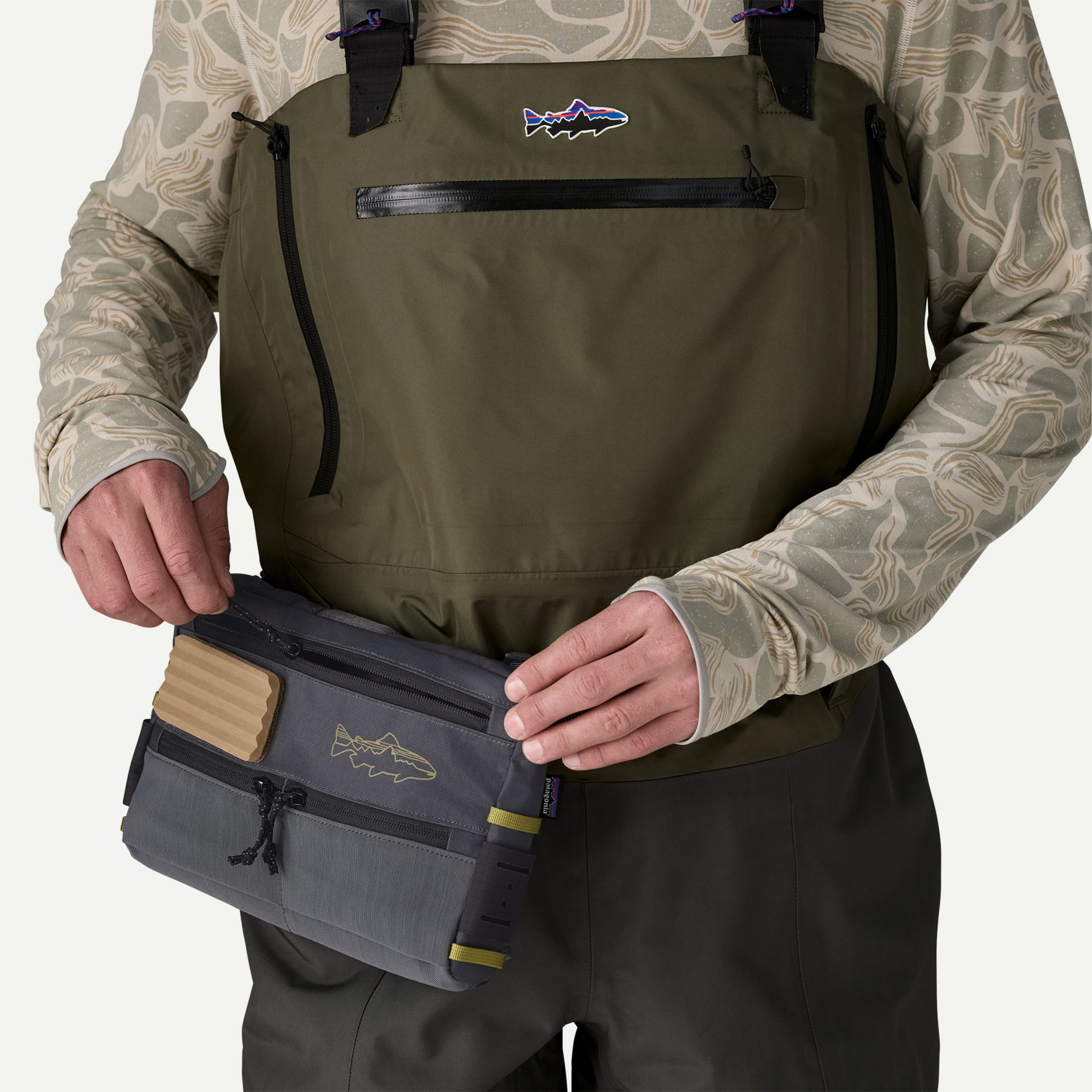 Stealth Switch Fishing Pack 3L - Image 3